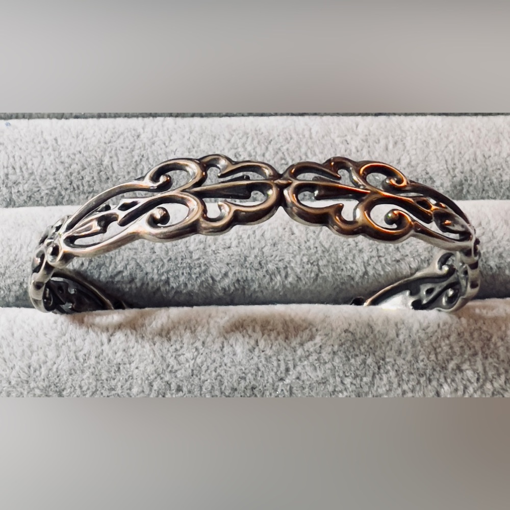 Carolyn Pollack sterling silver filigree cuff bracelet.